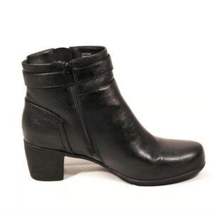 NICOLE ZIPPER CLOSURE ROUND-TOE WOMEN'S ANKLE BOOTIES